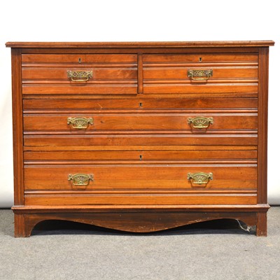 Lot 381 - Edwardian walnut chest of drawers