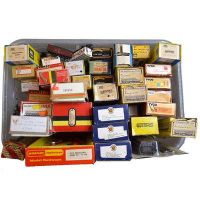 Lot 311 - Forty-two OO and HO gauge coaches and wagons