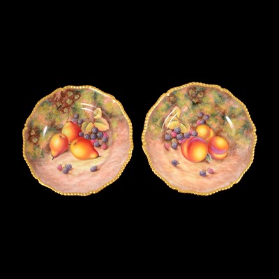 Lot 61 - Pair of Royal Worcester fruit painted cabinet plates