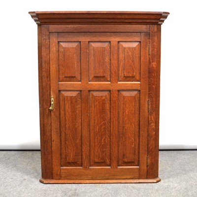 Lot 483 - Reproduction oak hanging corner cupboard