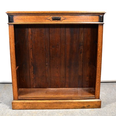 Lot 487 - Oak open bookcase