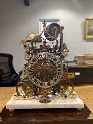 Lot 174 - Sinclair Harding, Cheltenham, a contemporary brass skeleton clock