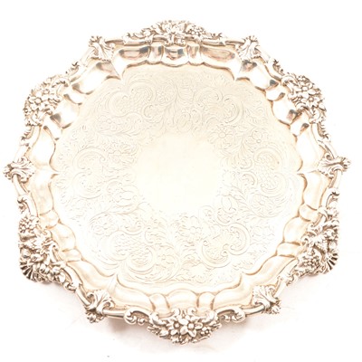 Lot 270 - George IV circular silver salver