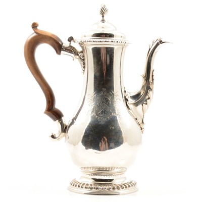 Lot 271 - George III silver coffee pot