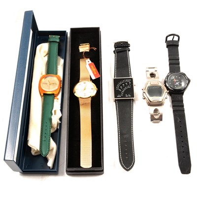 Lot 339 - Approximately thirty-five vintage and modern gentlemens' wristwatches.