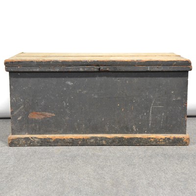 Lot 442 - Old pine tool chest