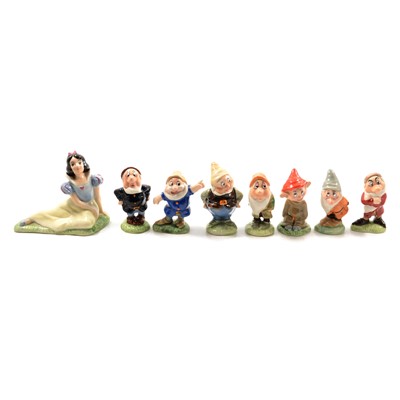 Lot 31 - Wade Pottery - Walt Disney Snow White and the Seven Dwarves.