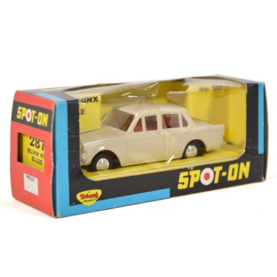 Lot 76 - Tri-ang Spot-on Toy model 287 Hillman Minx De-Luxe, boxed.