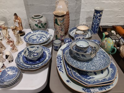 Lot 62 - Collection of Chinese ceramics