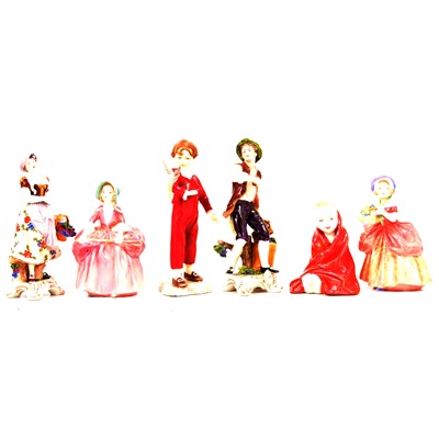 Lot 14 - Small collection of Royal Worcester, Royal Doulton, and other figurines.