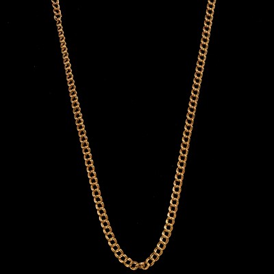 Lot 158 - A 9 carat yellow gold double curb link chain necklace.