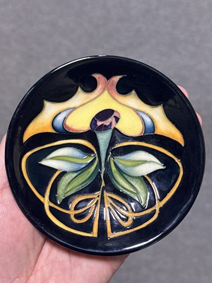 Lot 18 - A Moorcroft Aurum Lily bowl and a Miller Howepin dish.