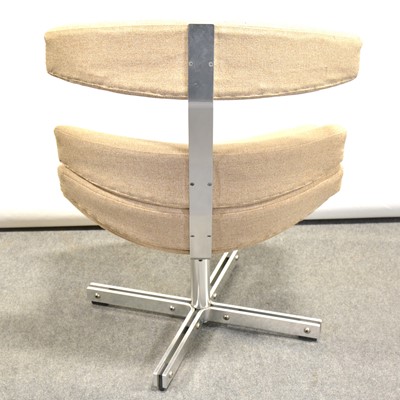 Lot 6 - An 'Epsom' design swivel chair, by William Plunkett
