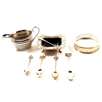 Lot 172 - Small quantity of silver plated items