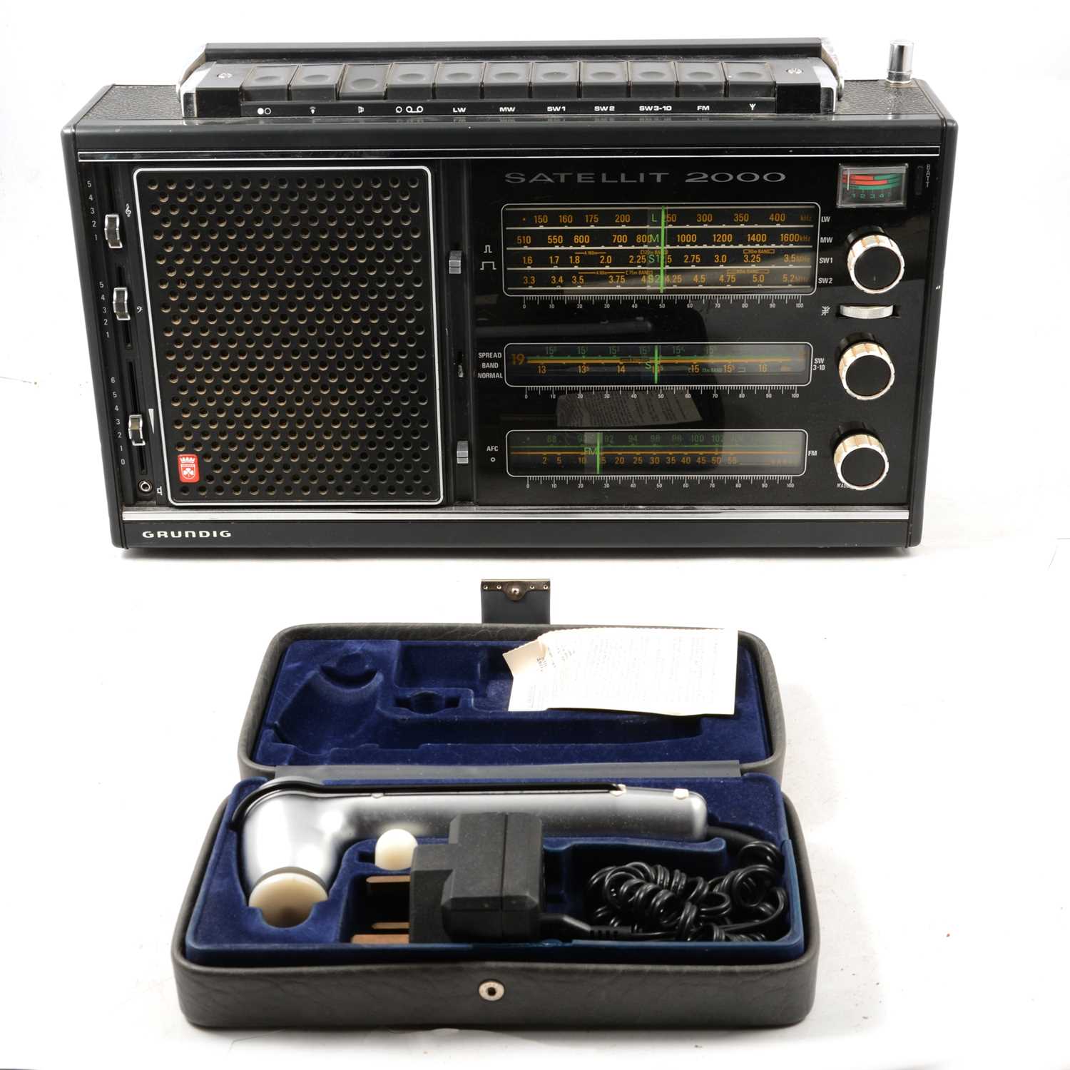 Lot 221 - Various electrical goods