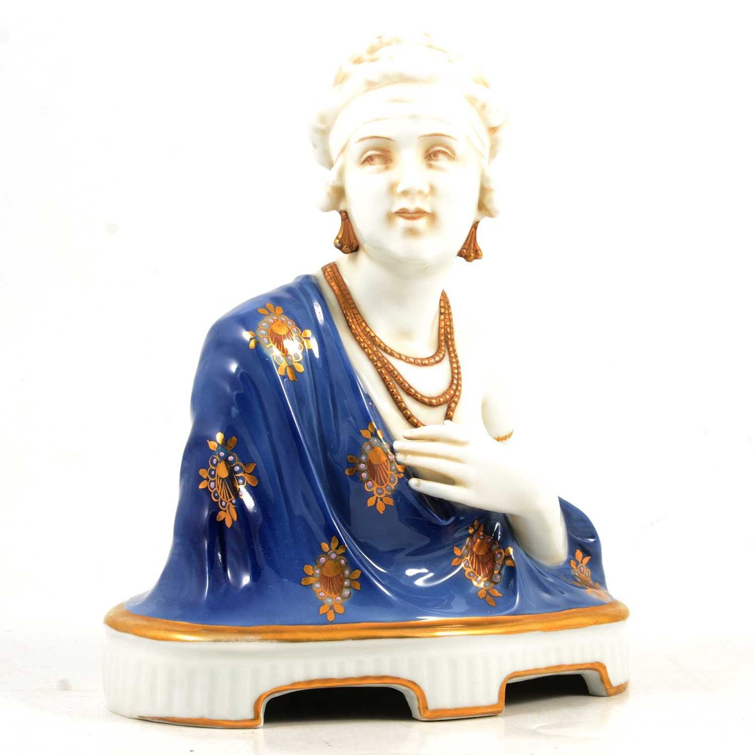 Lot 96 - German hard-paste porcelain Art Deco bust of a lady