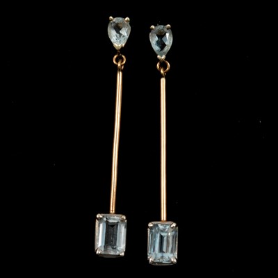Lot 296 - A pair of aquamarine earrings and a loose stone.