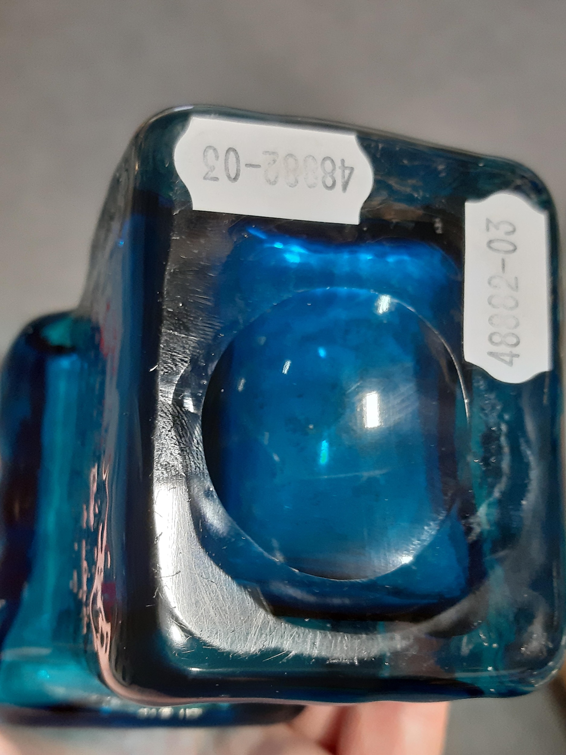 Lot 17 A Textured Glass 'Drunken Bricklayer' vase,