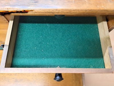 Lot 172 - Moore & Wright engineers tool chest / box, with inner drawers