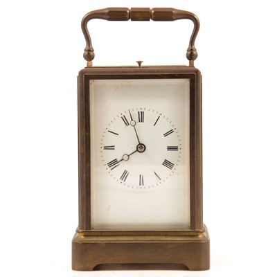 Lot 136 - A repeating carriage clock.