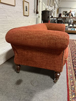 Lot 366 - Chesterfield settee