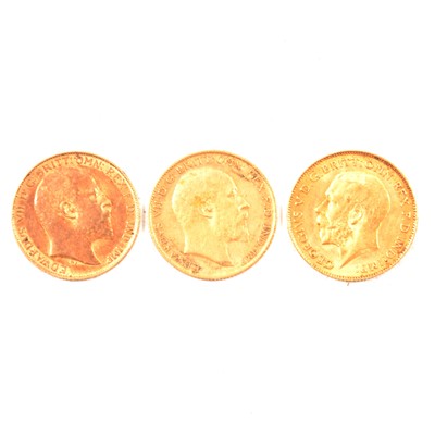 Lot 134 - Three Gold Half Sovereigns