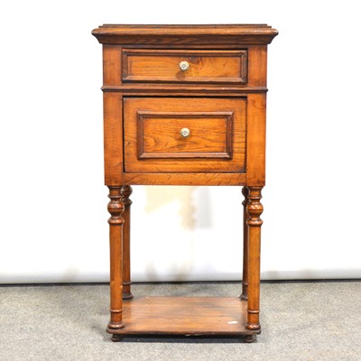 Lot 517 - French oak side table