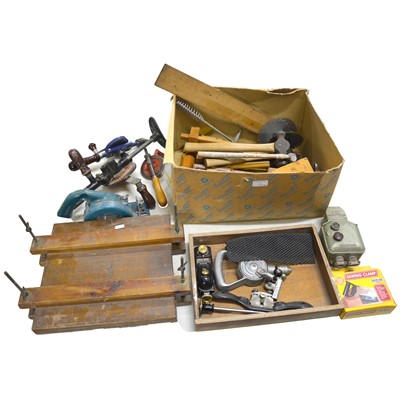 Lot 88 - A quantity of tools, and wood working accessories