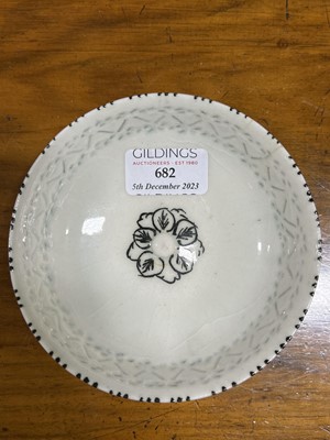 Lot 16 - Safavid Gombroon bowl, 17th/18th Century