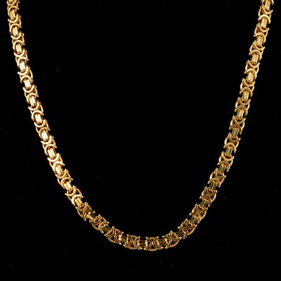 Lot 152 - A 9 carat yellow gold chain link necklace.