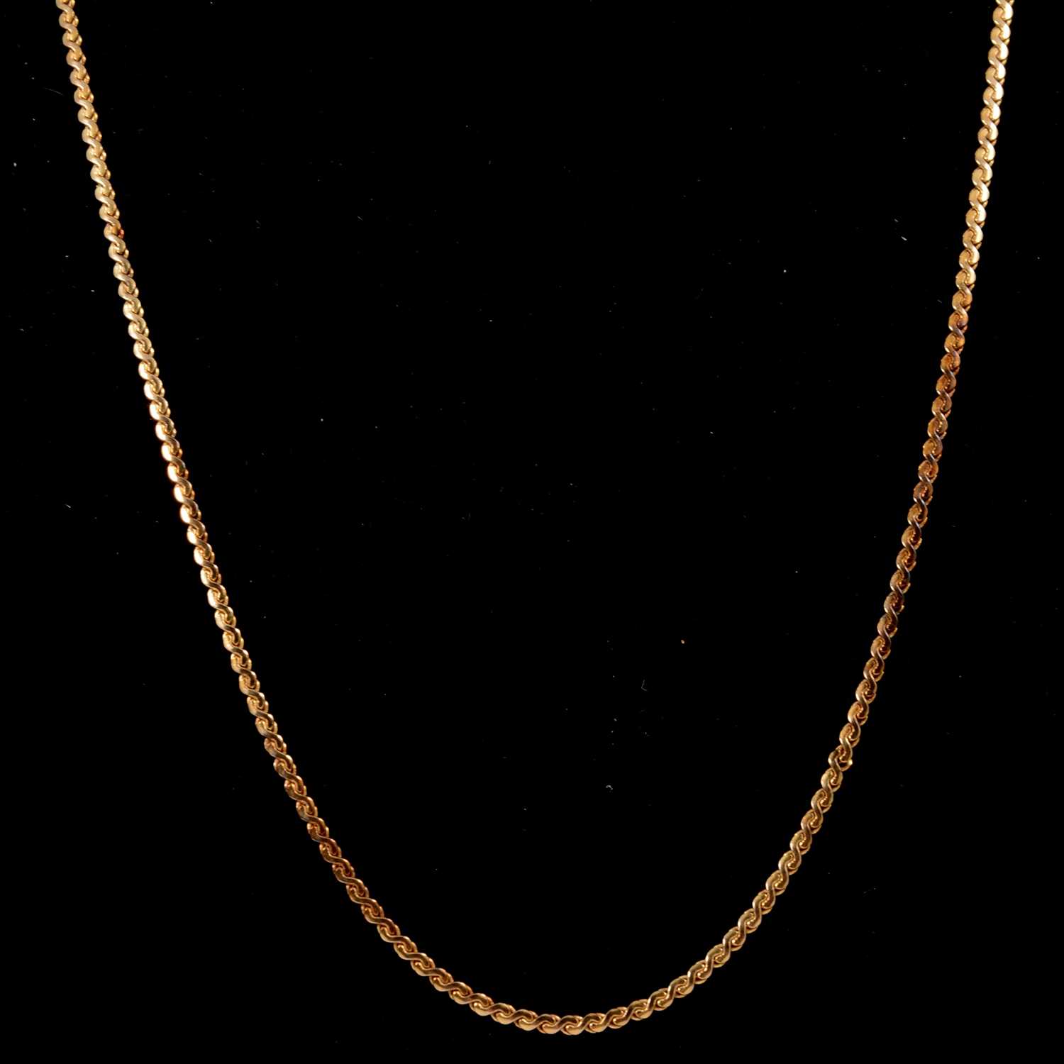 Lot 160 - A 9 carat yellow gold chain link necklace.