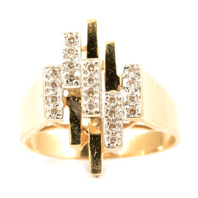 Lot 94 - A diamond set dress ring.