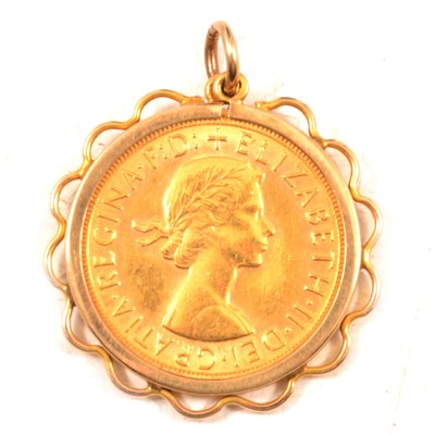 Lot 132A - A Gold Full Sovereign Coin pendant, Elizabeth II, 1968.