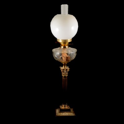 Lot 271 - Edwardian oil lamp