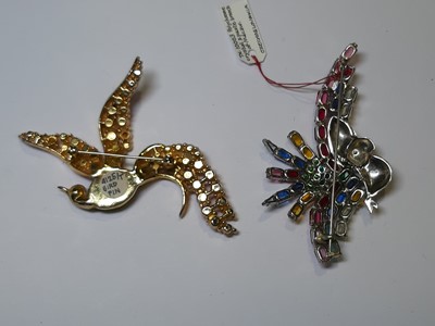 Lot 475 - Thirty-four vintage bird brooches and dress clips, 1930’s and later.