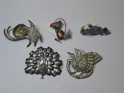 Lot 475 - Thirty-four vintage bird brooches and dress clips, 1930’s and later.