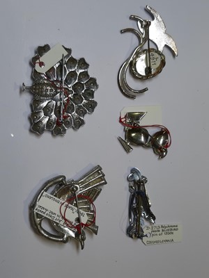 Lot 475 - Thirty-four vintage bird brooches and dress clips, 1930’s and later.