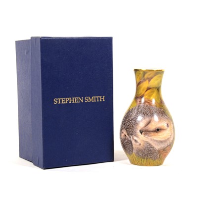 Lot 703 - Stephen Smith, Worcester, porcelain vase