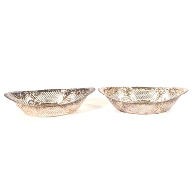 Lot 716 - Pair of Victorian silver sweetmeat baskets