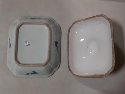 Lot 34 - Chinese export porcelain meatplate and a similar tureen