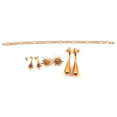 Lot 147 - A 9 carat yellow gold bracelet and three pairs of earrings.