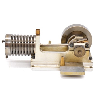 Lot 369 - A horizontal model engine