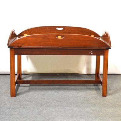 Lot 343 - Mahogany butlers coffee table