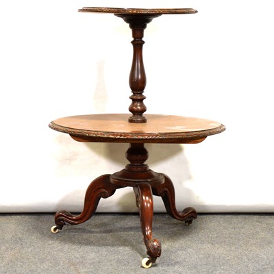 Lot 539 - Victorian burr walnut dumb waiter