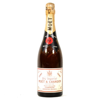 Lot 42 - Moët & Chandon, 1949 vintage Dry Imperial Champagne.