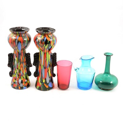 Lot 45 - Box of decorative glassware