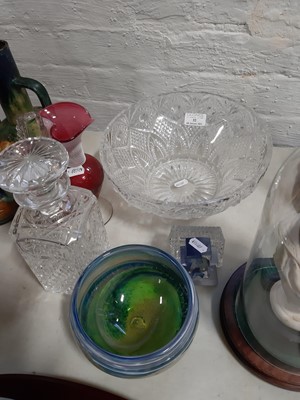 Lot 32 - Decorative glass