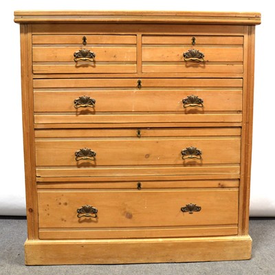 Lot 469 - Edwardian pine chest of drawers