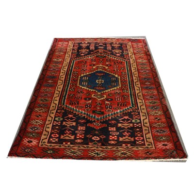 Lot 376 - Hamadan rug