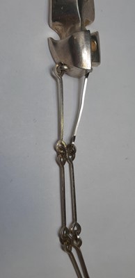 Lot 207 - Bjorn Weckstrom for Lapponia - a futuristic silver pendant and chain named "Zombi".